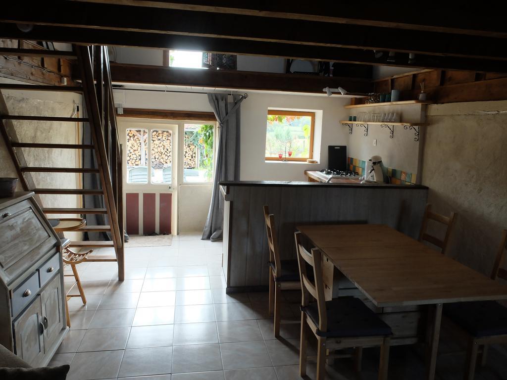 Le Bon Coeur Bed and Breakfast Ygrande Zewnętrze zdjęcie